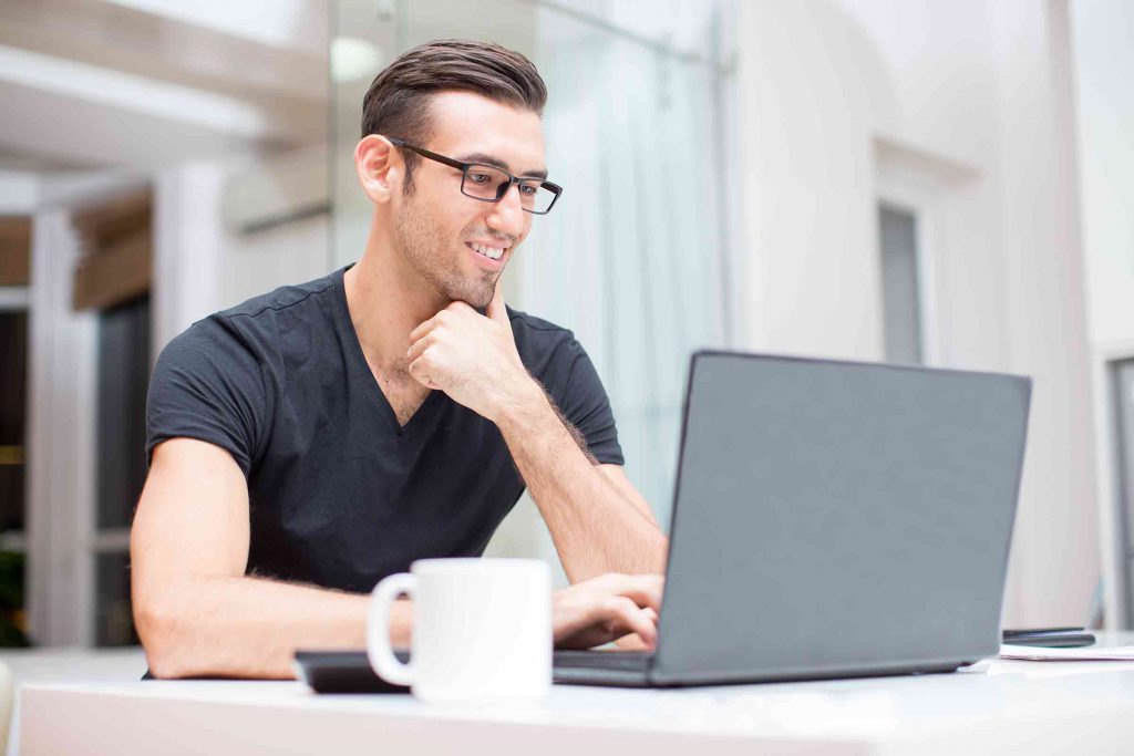How to Post a Job That Attracts Best Freelancers